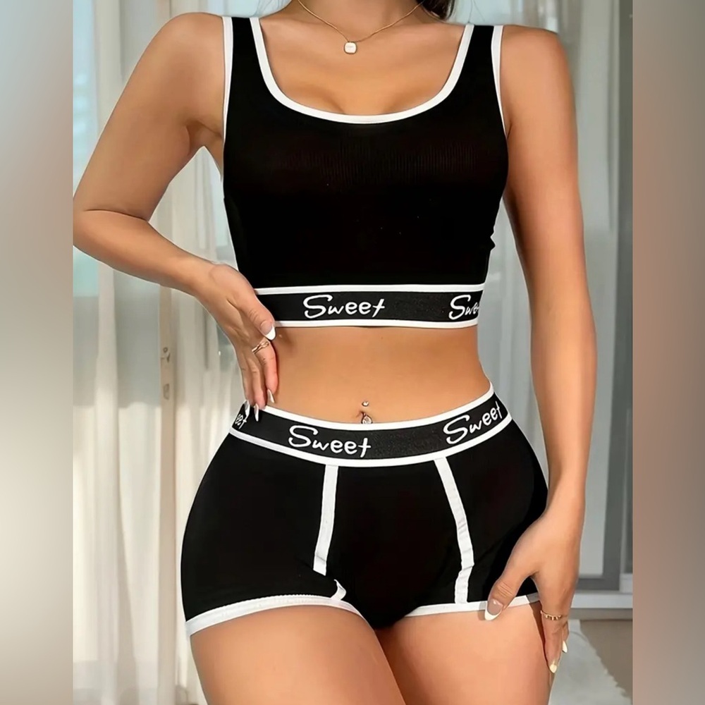 Womens Performance Sports Bra and Shorts Set